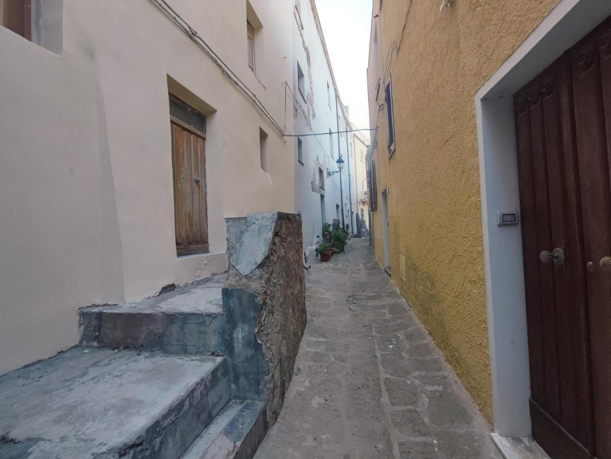 Residenza Nel Borgo L'Appusentu Bed & Breakfast Castelsardo Ngoại thất bức ảnh