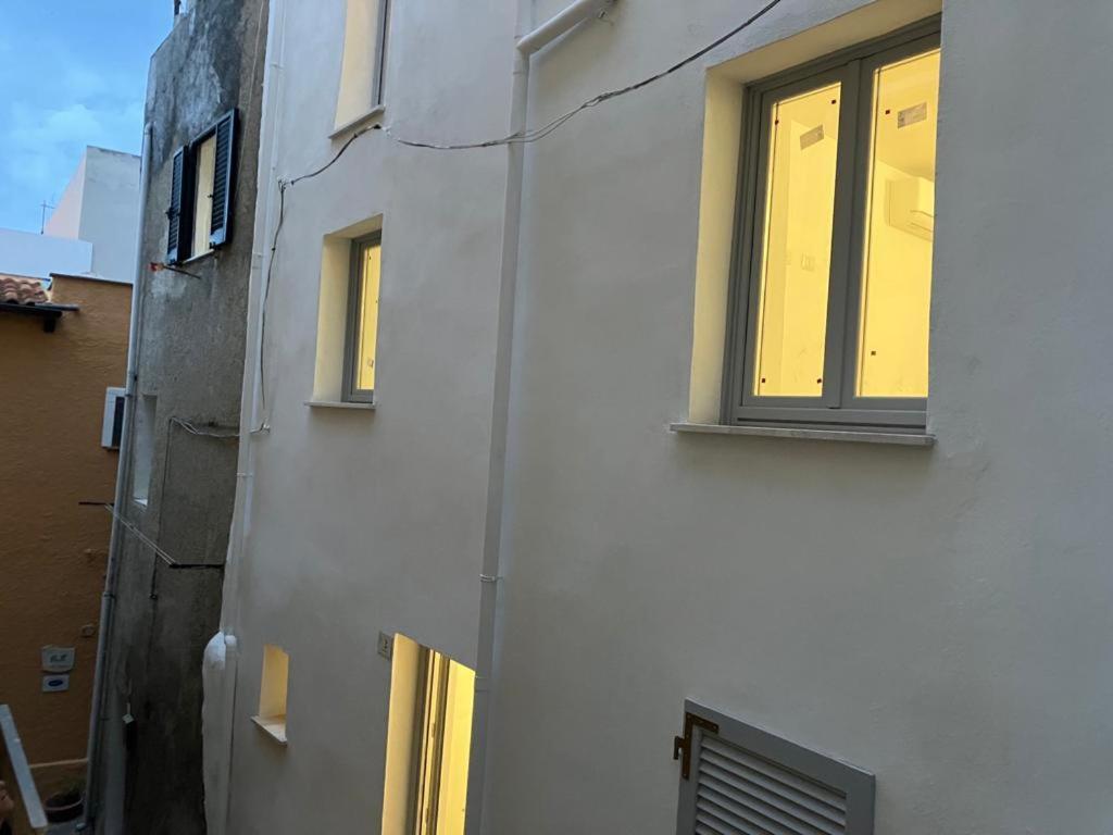 Residenza Nel Borgo L'Appusentu Bed & Breakfast Castelsardo Ngoại thất bức ảnh